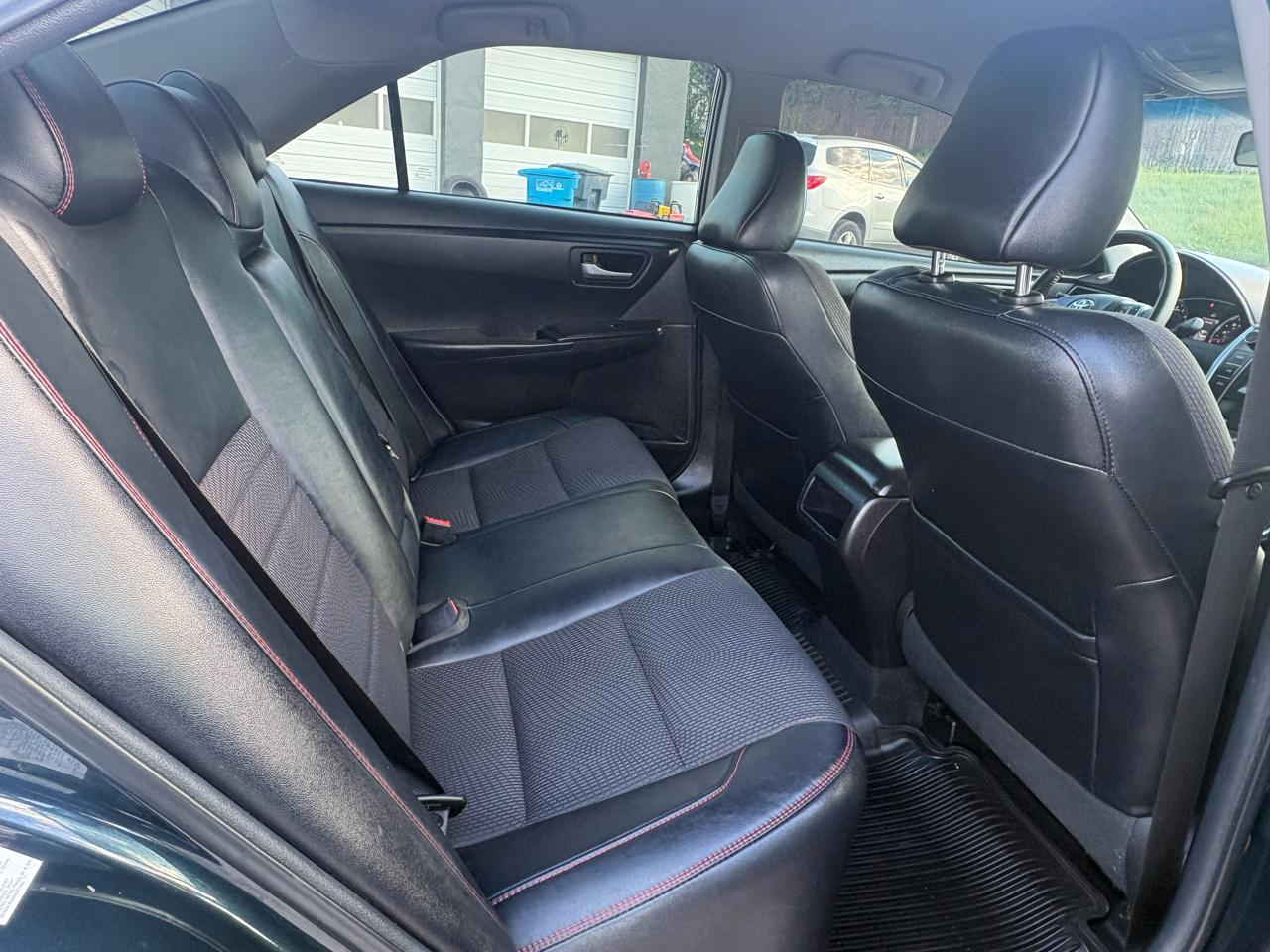 Toyota Camry SE 2017