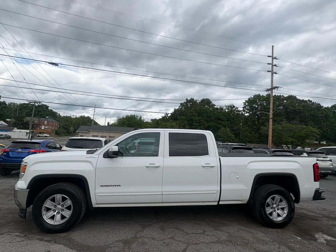 GMC Sierra 1500 SLE Crew Cab 4WD 2014