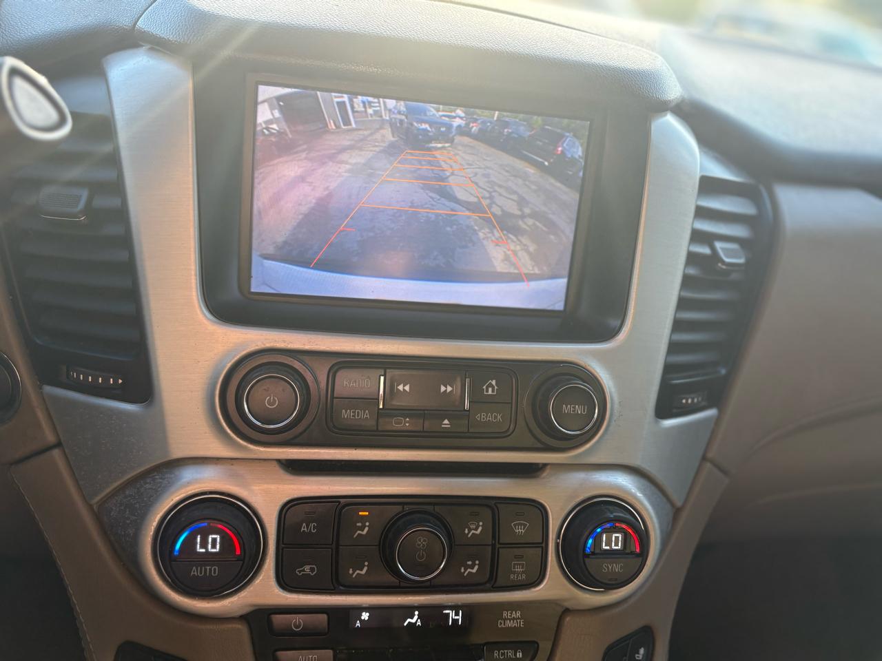 GMC Yukon XL SLT 1/2 Ton 4WD 2015