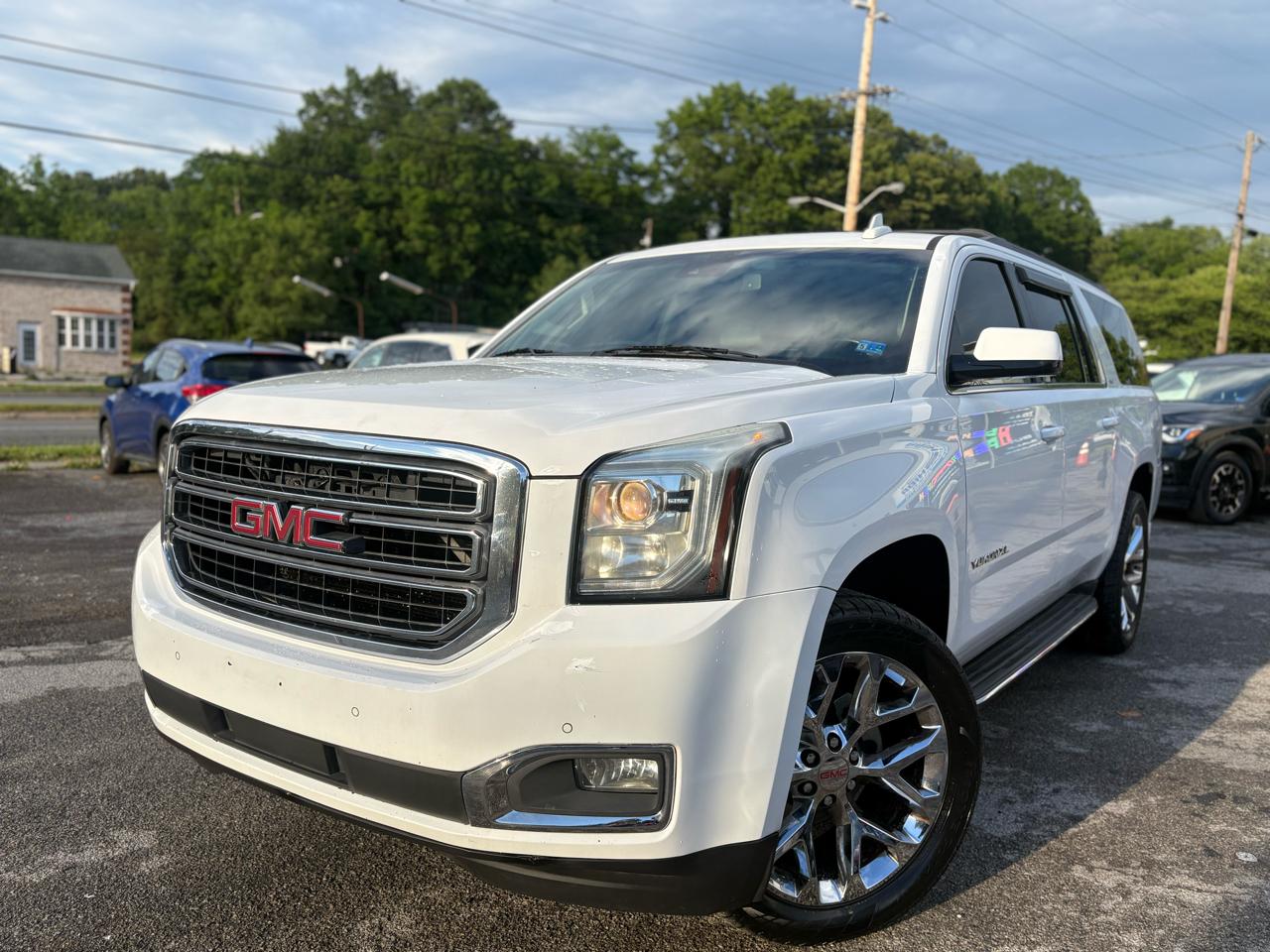2015 GMC Yukon 4WD SLT's photo