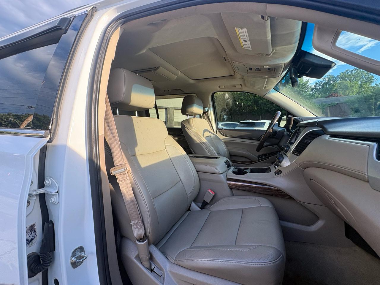 GMC Yukon XL SLT 1/2 Ton 4WD 2015