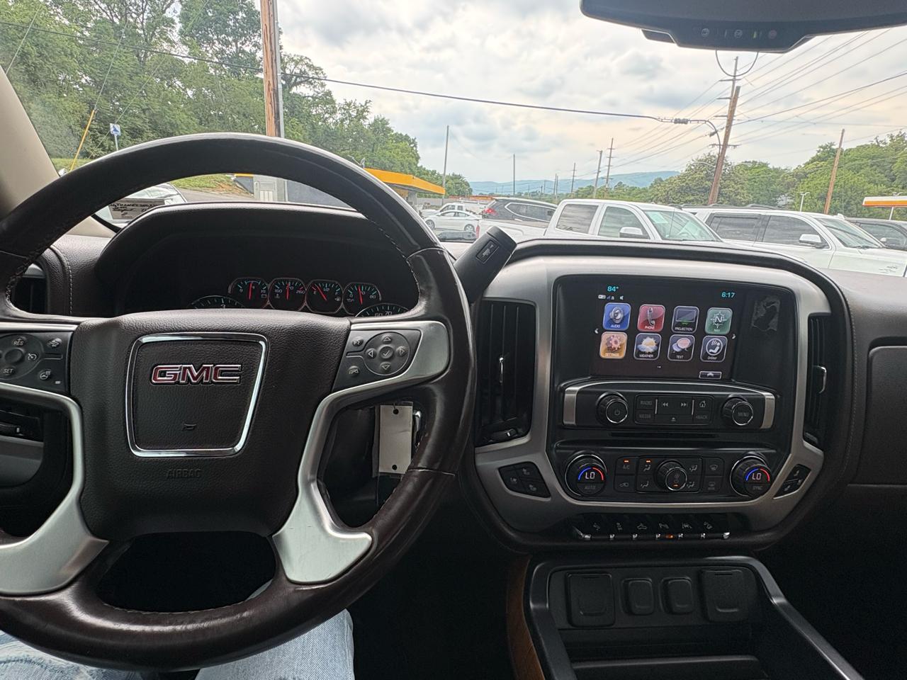 GMC Sierra 1500 SLT Crew Cab Long Box 4WD 2017