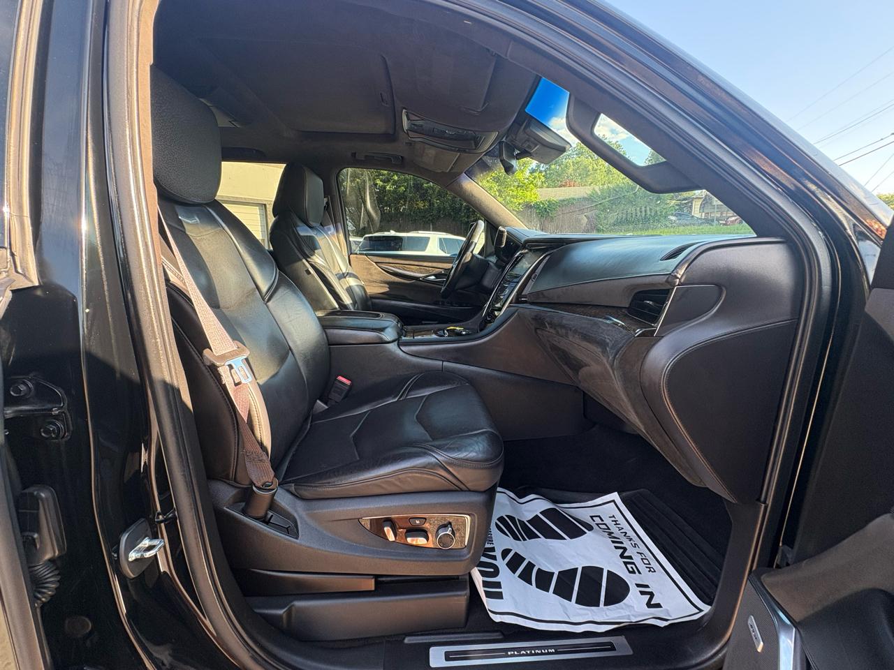 Cadillac Escalade Platinum 4WD 2016