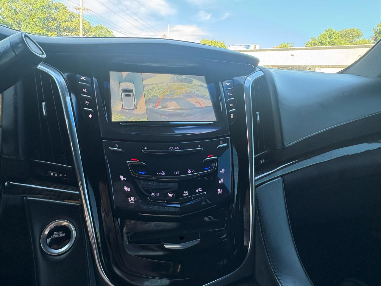 Cadillac Escalade Platinum 4WD 2016