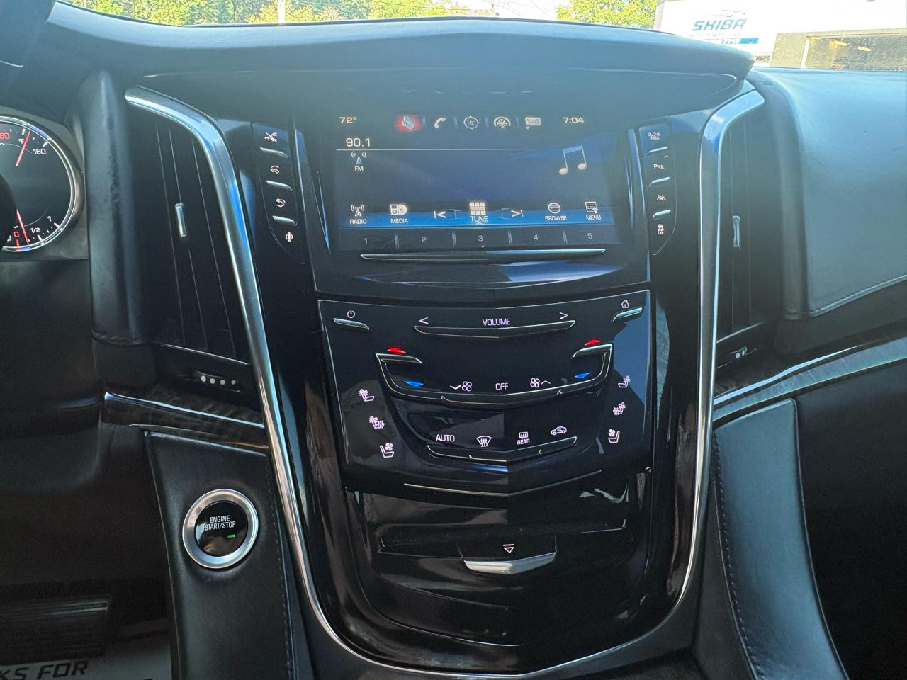 Cadillac Escalade Platinum 4WD 2016