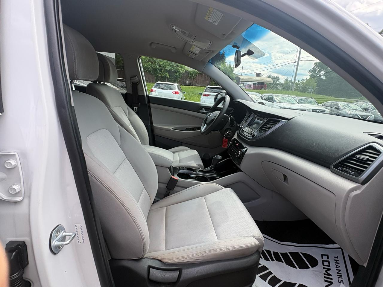 Hyundai Tucson SE 2017