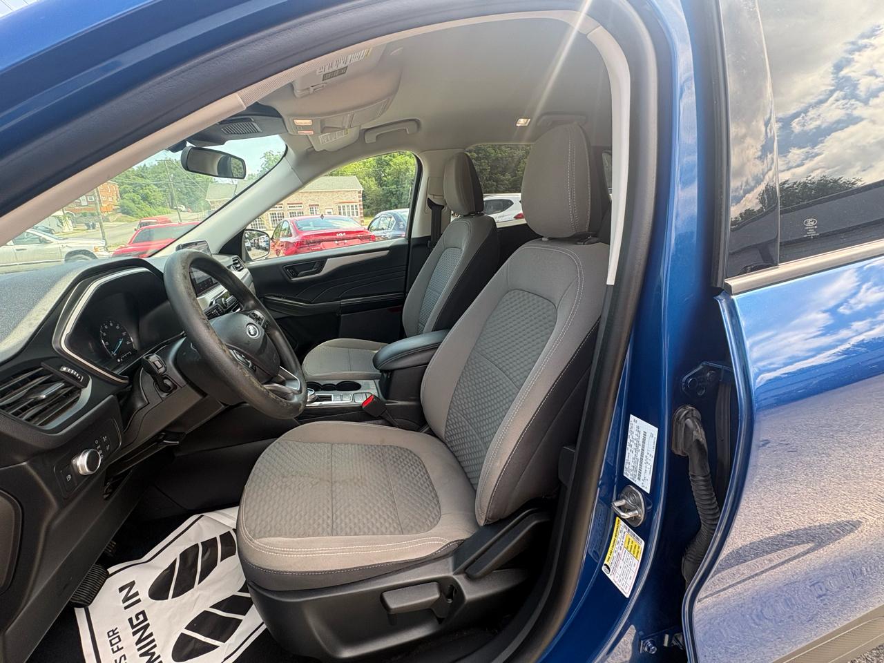 Ford Escape Hybrid SE AWD 2022
