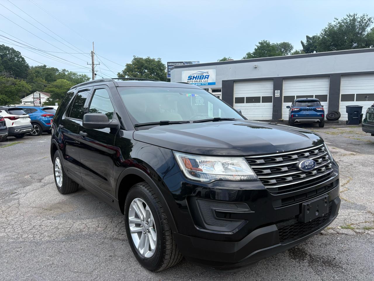 Ford Explorer Base FWD 2017