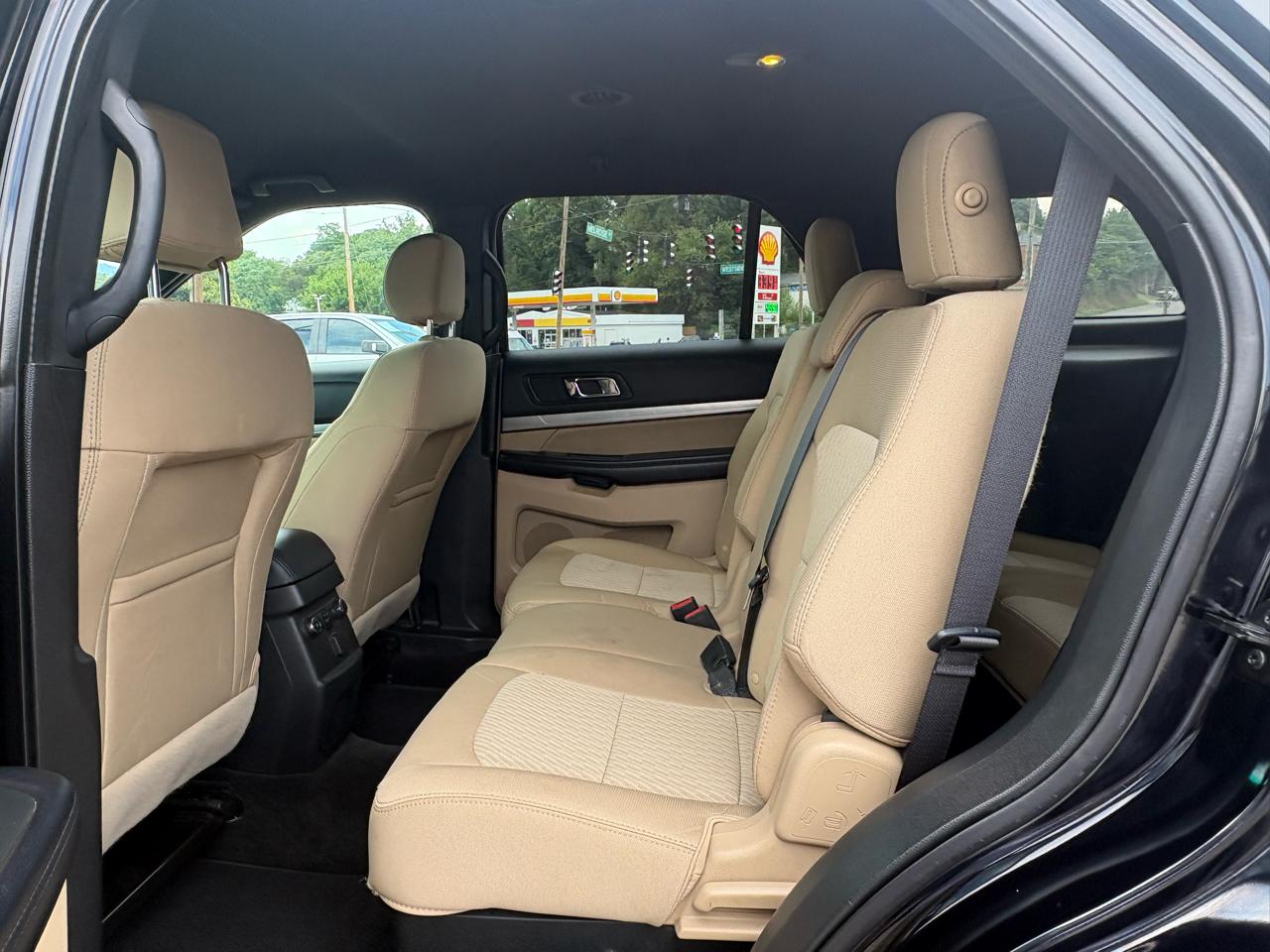 Ford Explorer Base FWD 2017