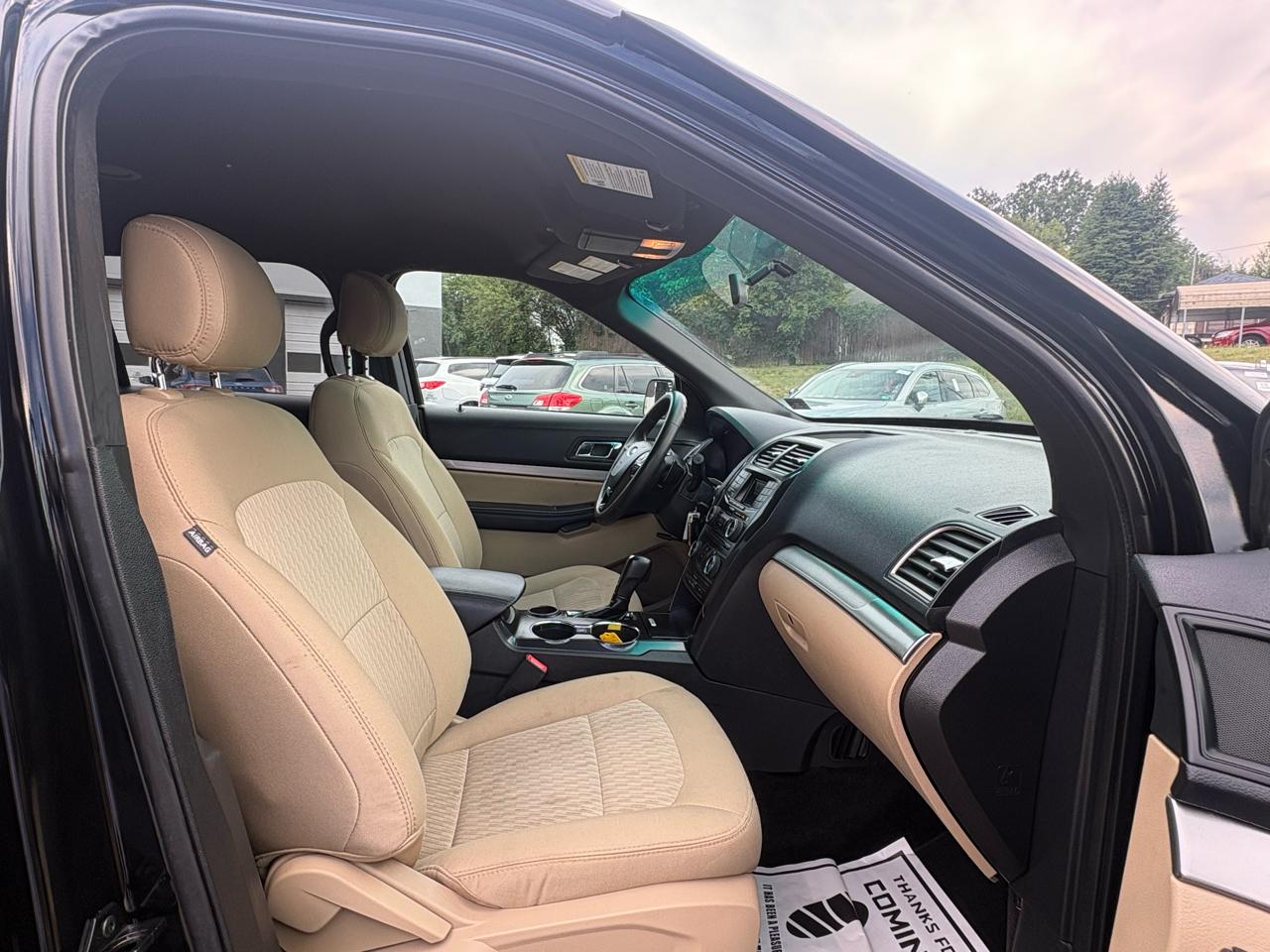 Ford Explorer Base FWD 2017