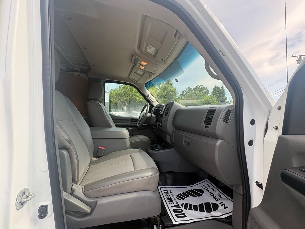Nissan NV Cargo 2500 HD S V6 2019