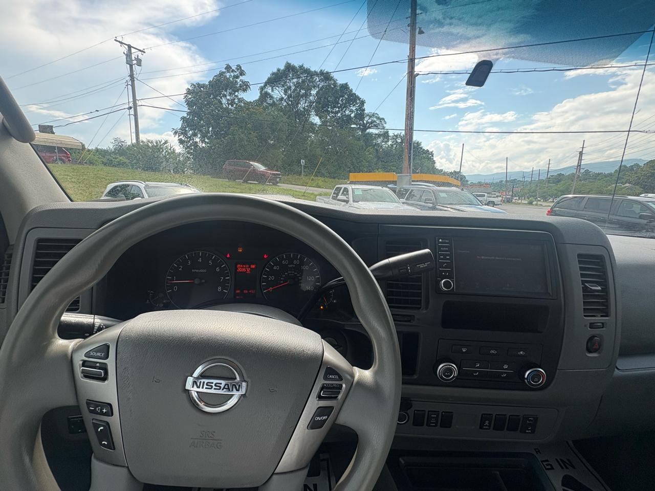 Nissan NV Cargo 2500 HD S V6 2019