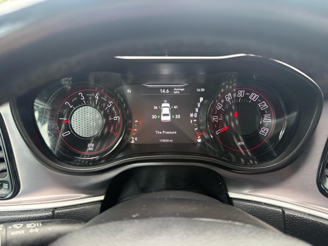 Dodge Challenger SXT 2019