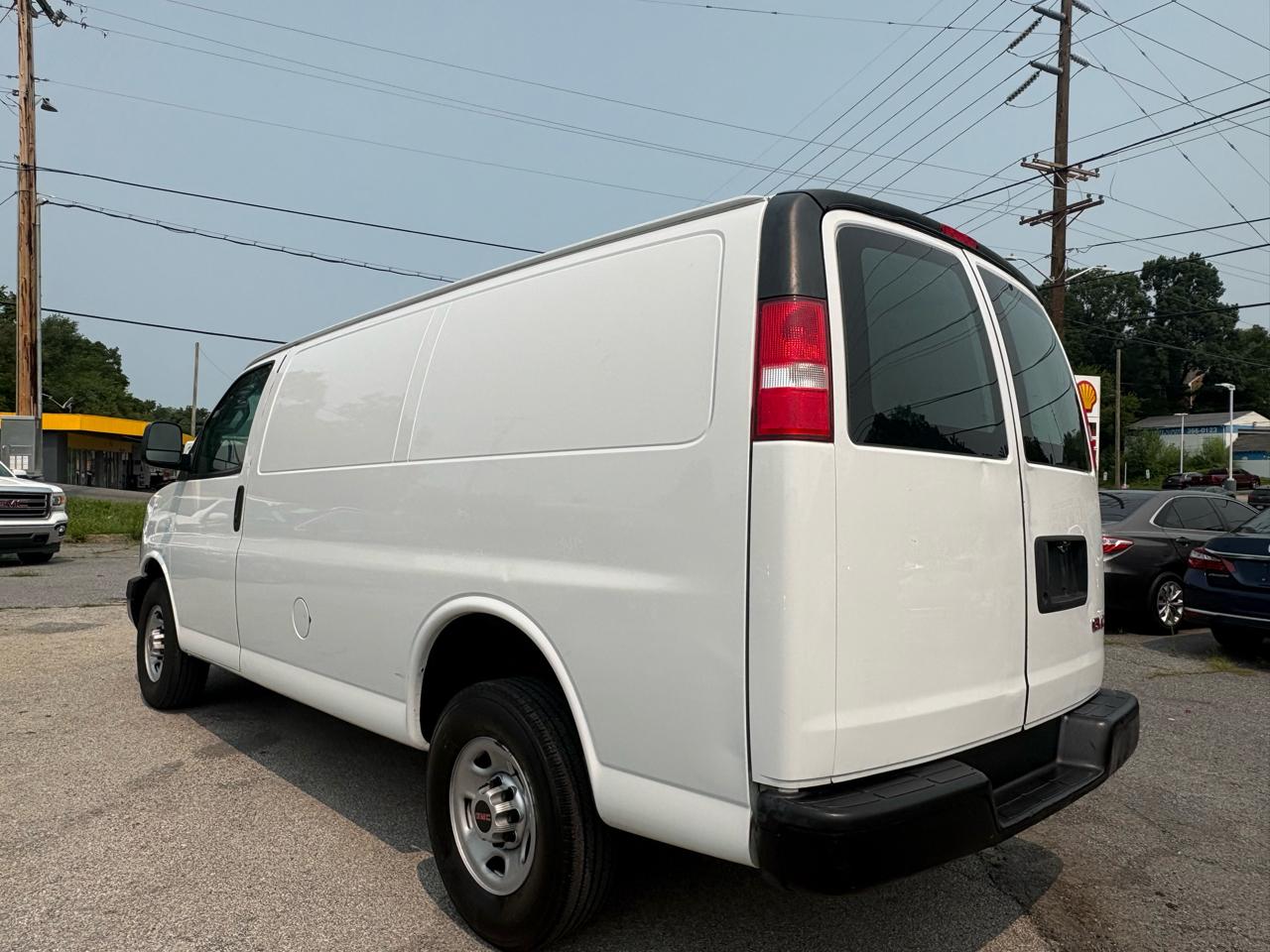 GMC Savana G2500 Cargo 2017