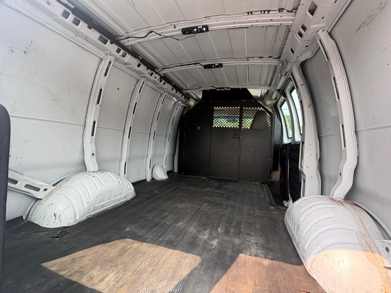 GMC Savana G2500 Cargo 2017