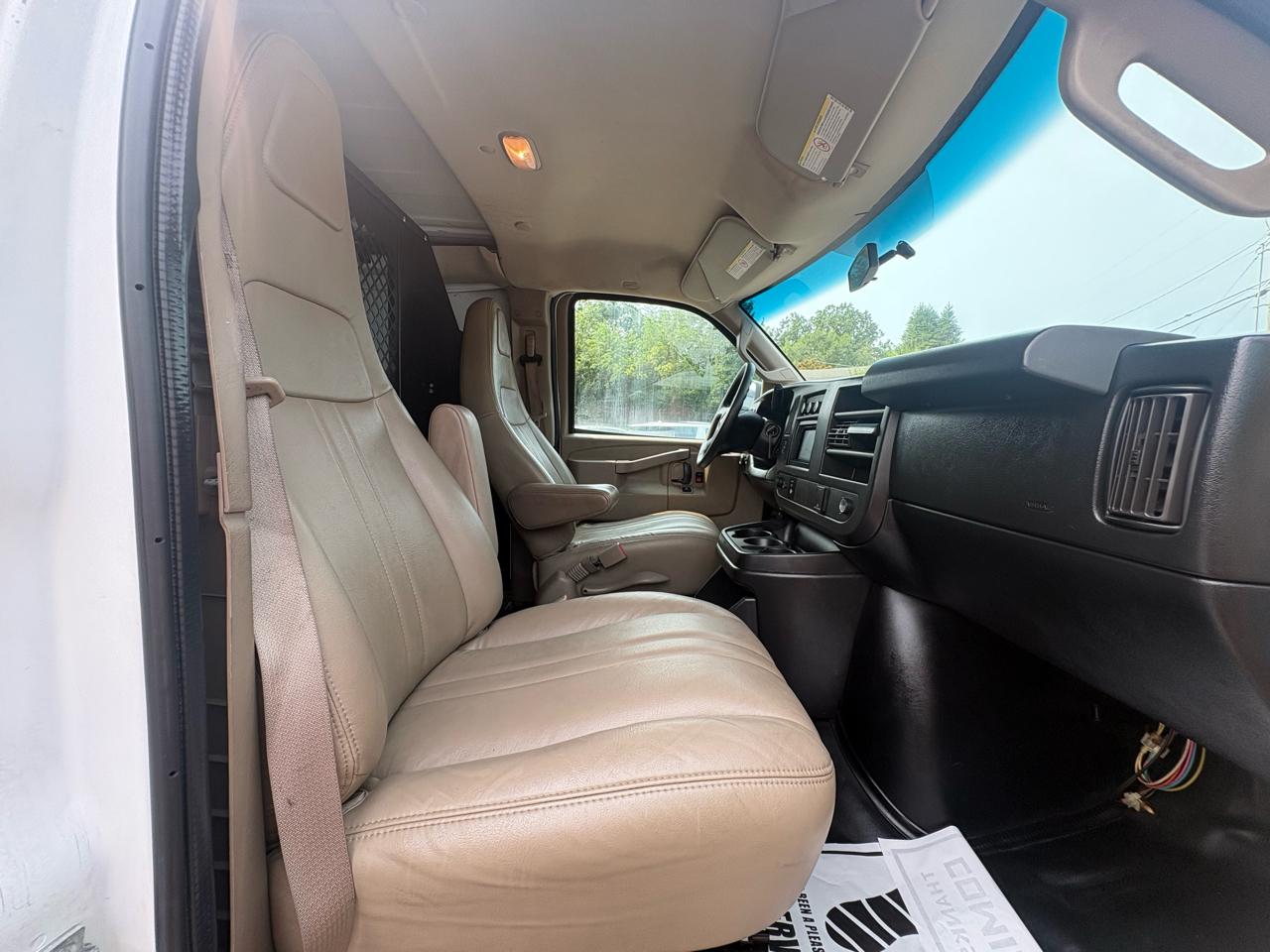GMC Savana G2500 Cargo 2017