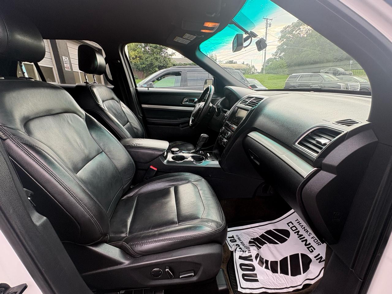 Ford Explorer XLT Sport 4.0L 4WD 2016
