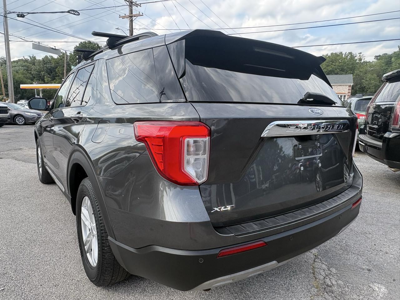 Ford Explorer Sport 4D SUV 4WD 2020