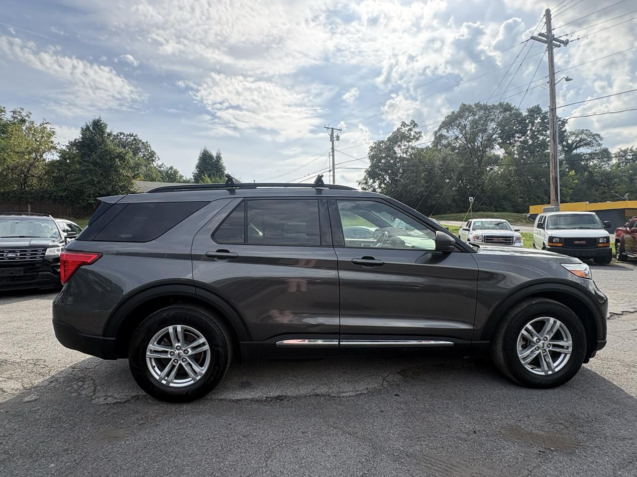 Ford Explorer Sport 4D SUV 4WD 2020