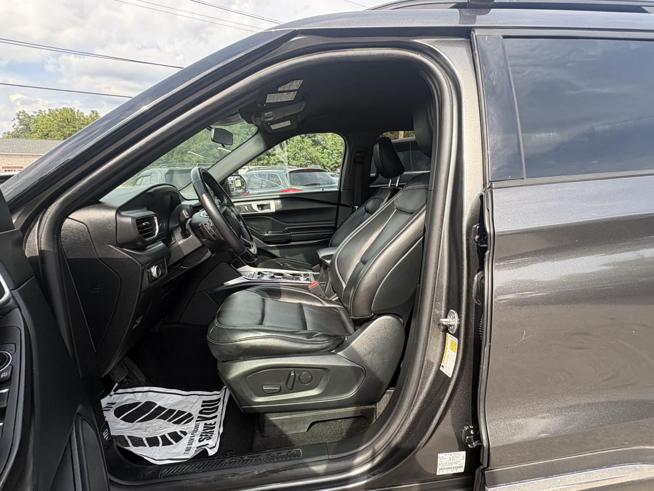 Ford Explorer Sport 4D SUV 4WD 2020