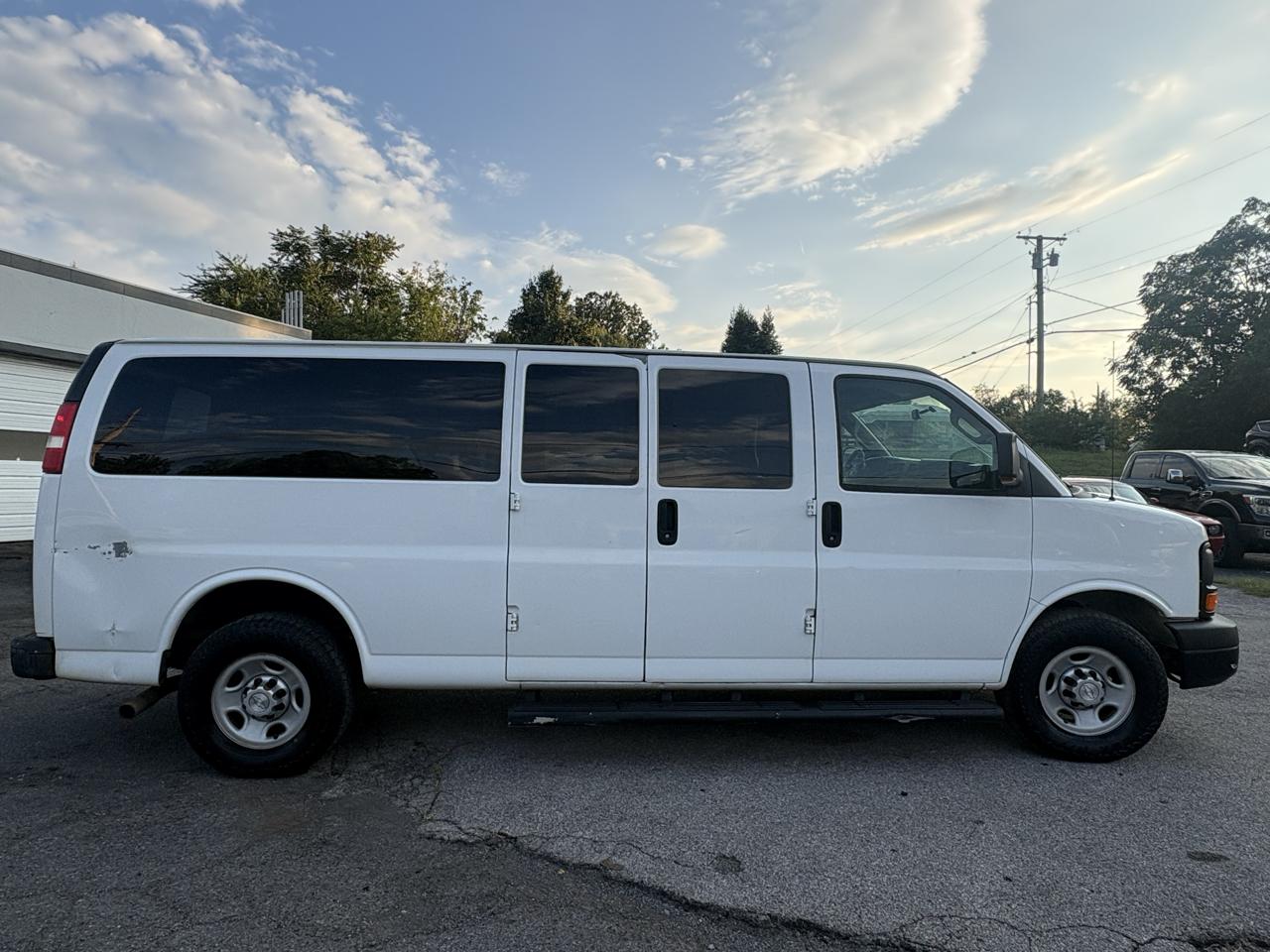 Chevrolet Express LS 3500 Extended 2016