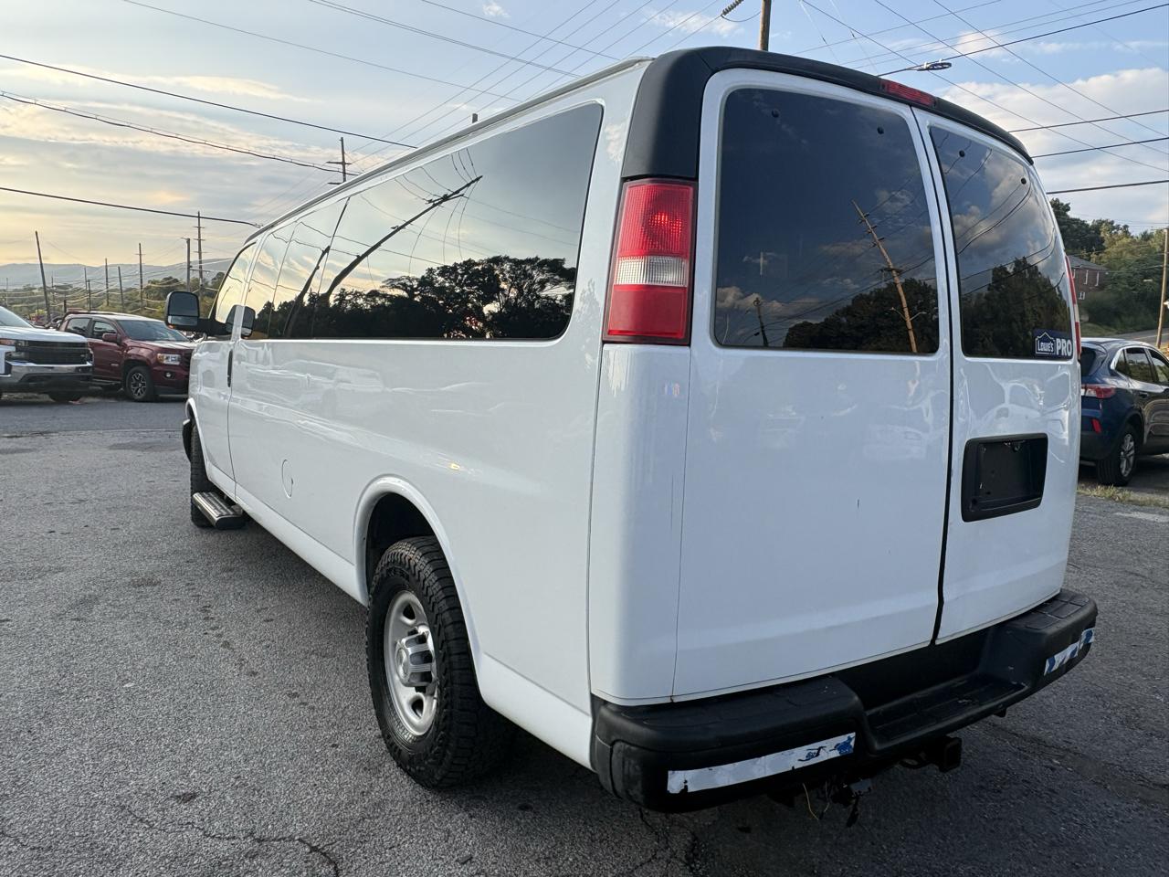 Chevrolet Express LS 3500 Extended 2016