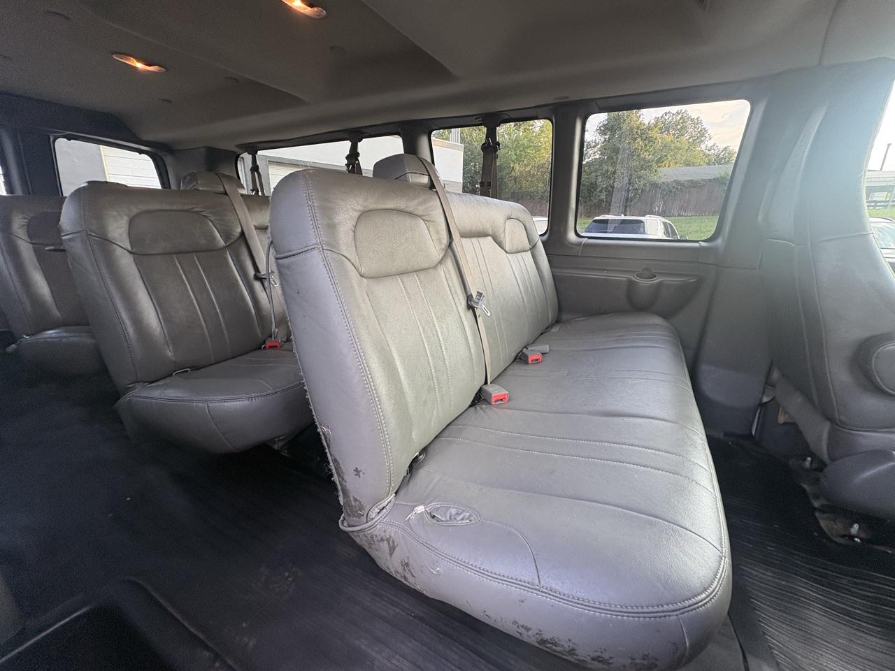 Chevrolet Express LS 3500 Extended 2016