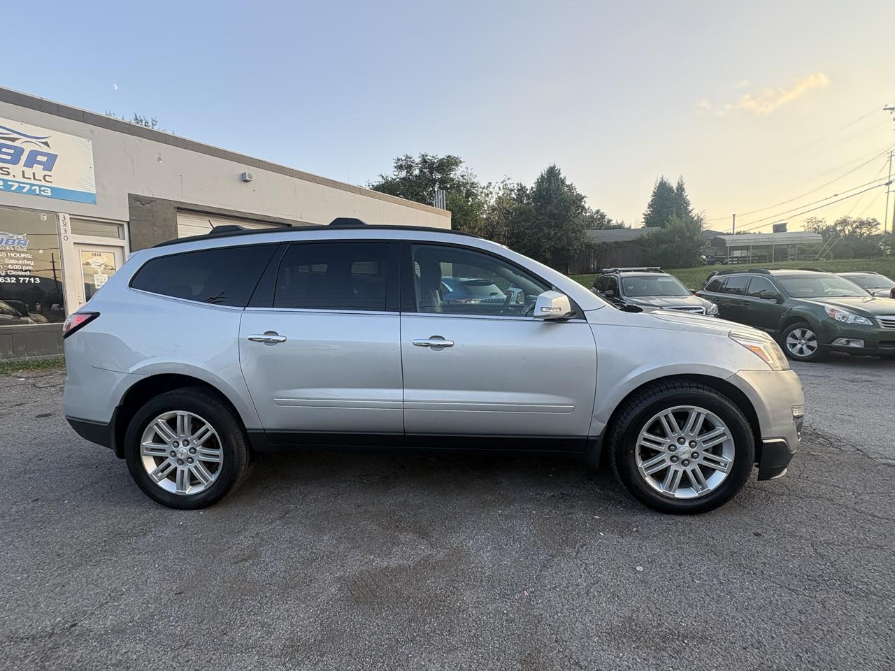 Chevrolet Traverse 1LT AWD 2013