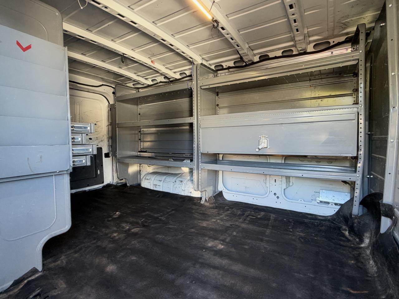 Nissan NV Cargo 1500 SV 2018
