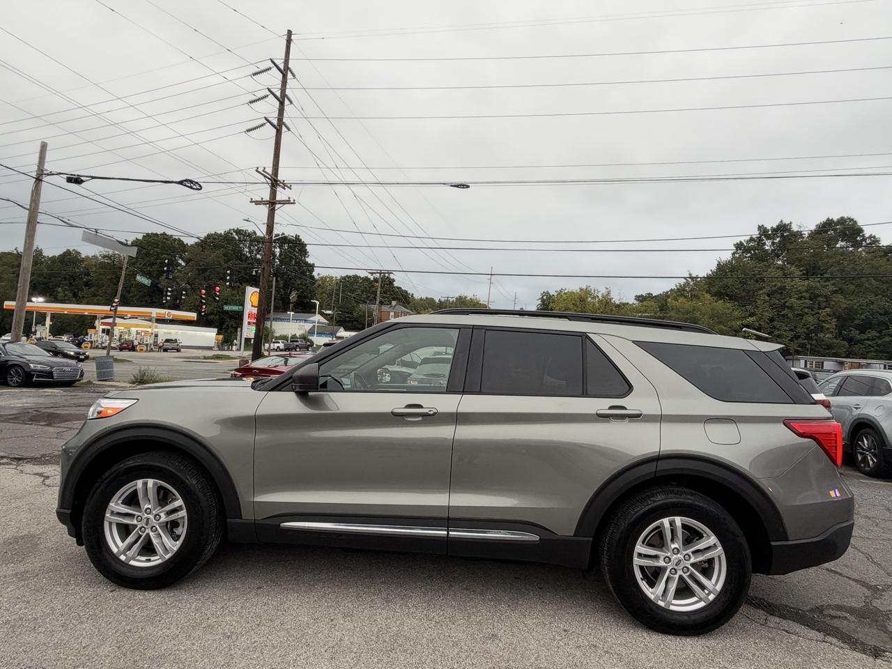 Ford Explorer XLT AWD 2020