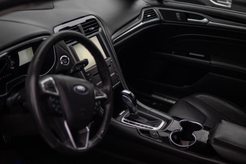 Ford Fusion Titanium 2016