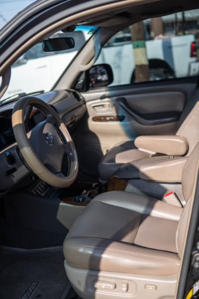 Toyota Sequoia SR5 2WD 2007