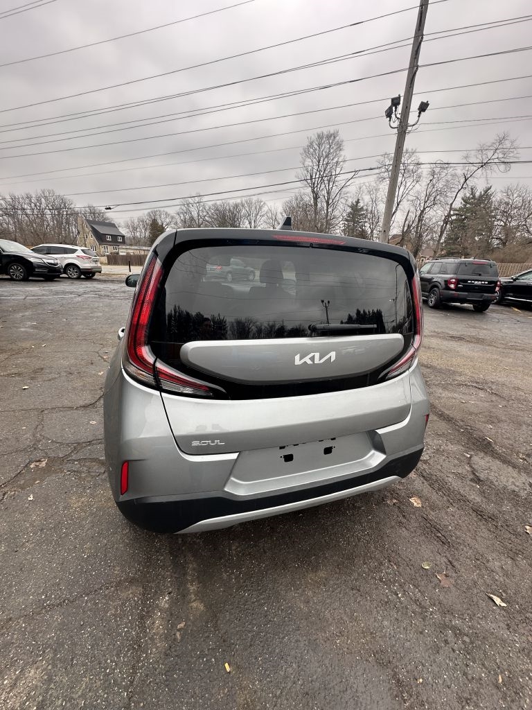 Kia Soul LX CVT 2024