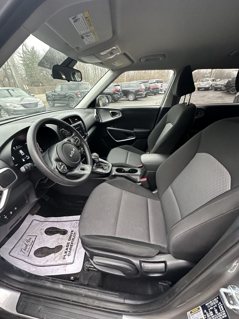Kia Soul LX CVT 2024