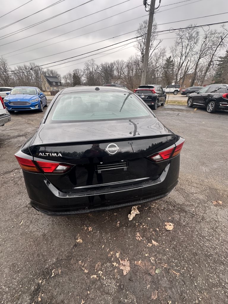 Nissan Altima 2.5 SV 2024