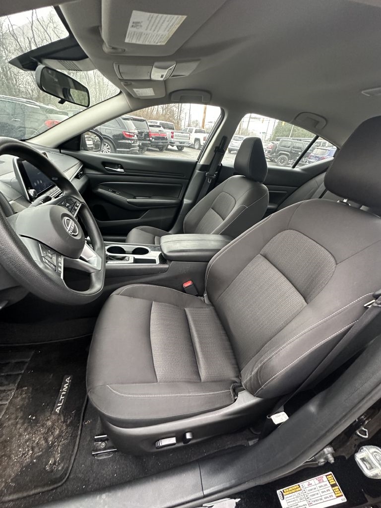 Nissan Altima 2.5 SV 2024