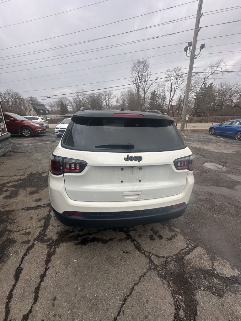 Jeep Compass Latitude FWD 2021