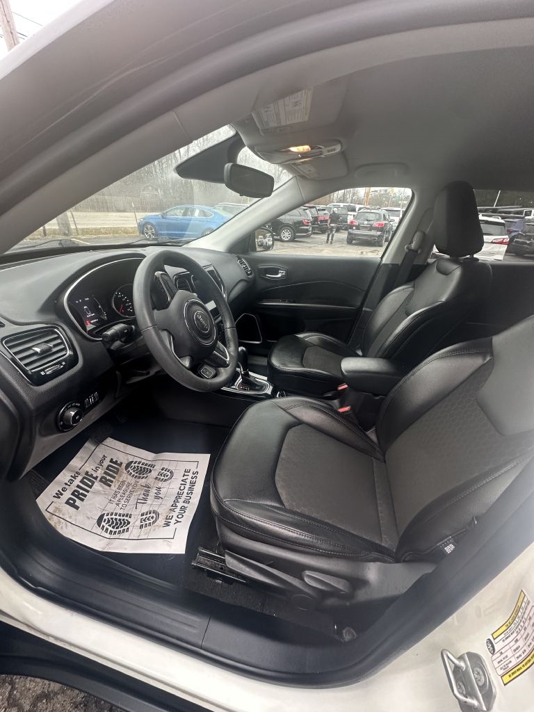 Jeep Compass Latitude FWD 2021