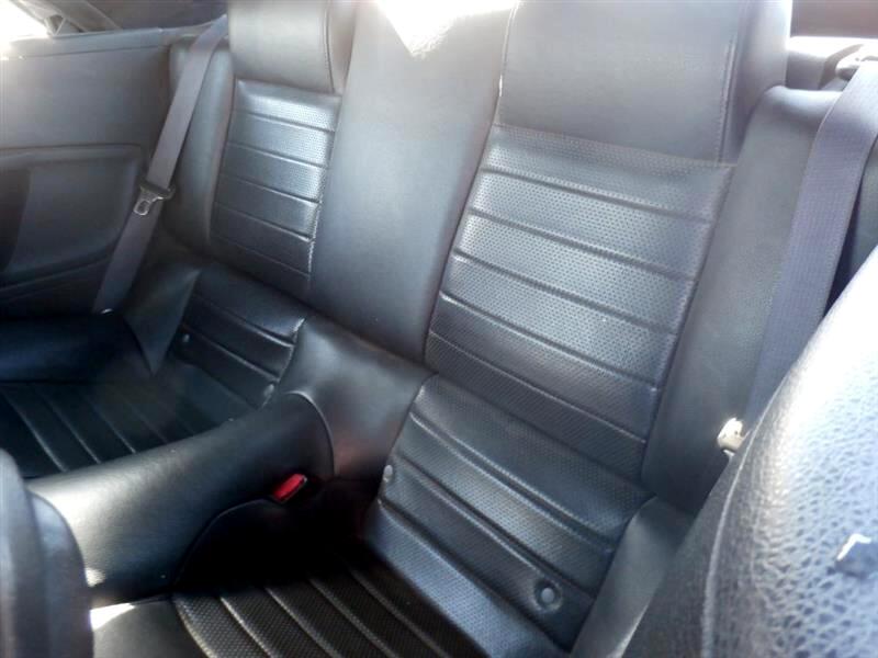 Ford Mustang GT convertible 2009