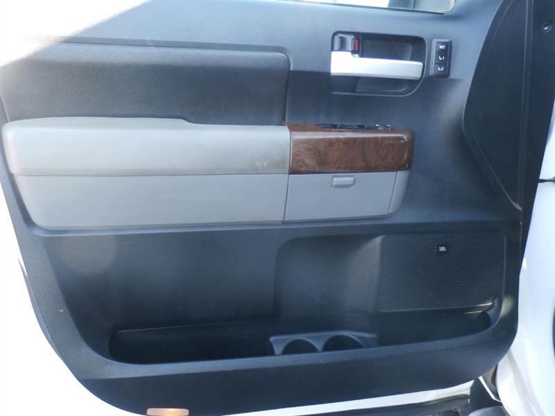 Toyota Tundra Limited 5.7L Double Cab 4WD 2010