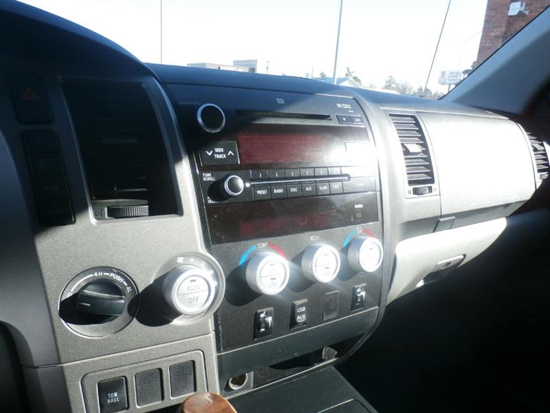 Toyota Tundra Limited 5.7L Double Cab 4WD 2010