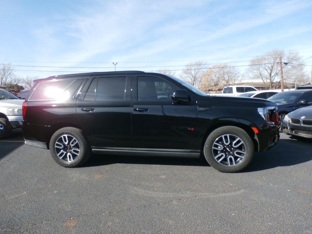 2024 GMC Yukon Denali 4WD