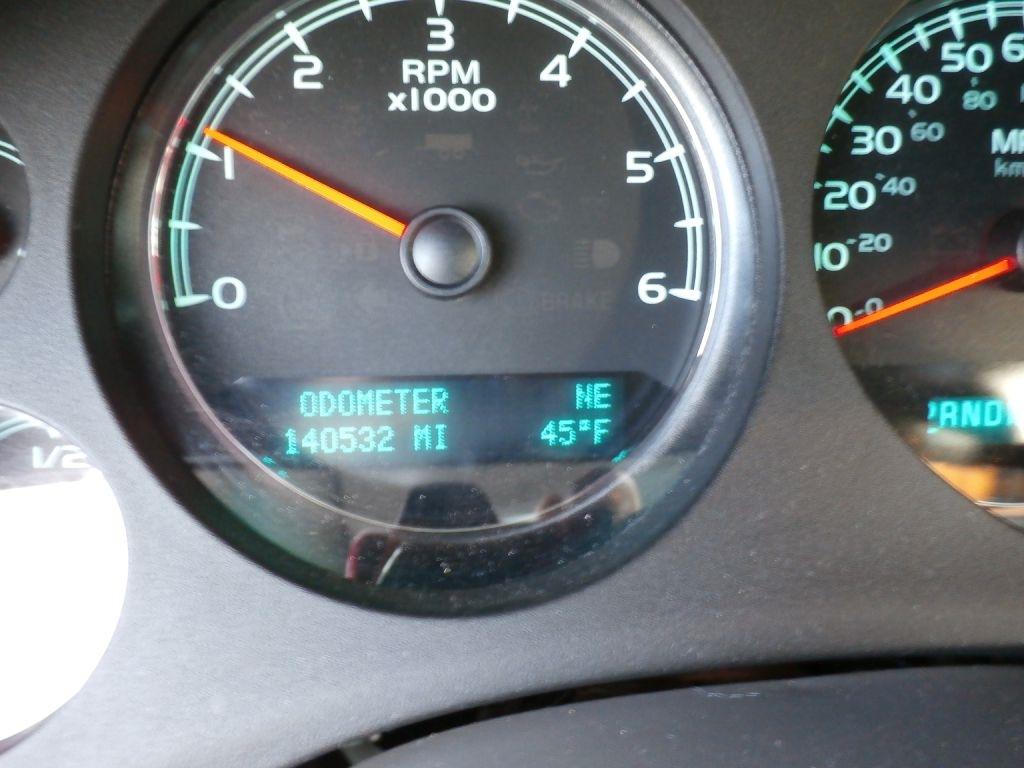 GMC Yukon XL SLT-1 1/2 Ton 2WD 2012