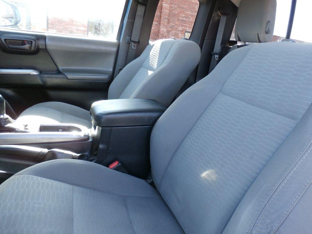 Toyota Tacoma SR5 Access Cab V6 6AT 4WD 2017