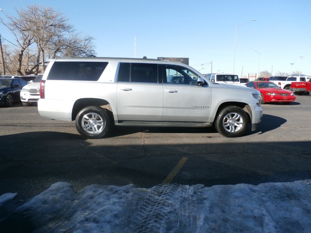 2017 Chevrolet Suburban LT