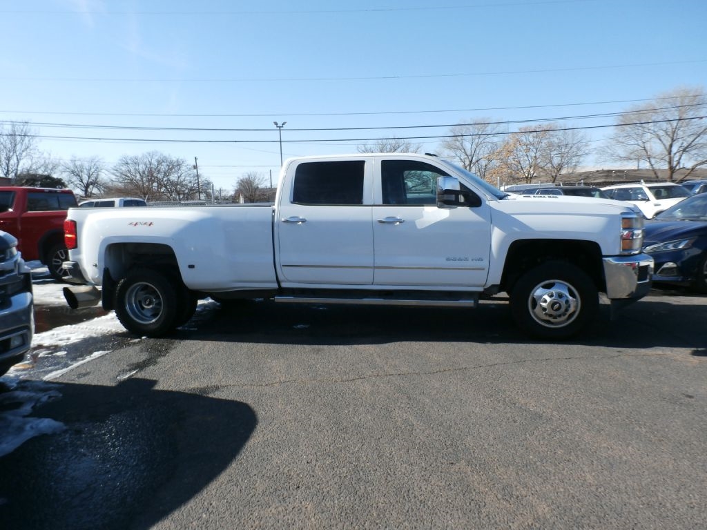 2015 Chevrolet Silverado 3500HD LTZ Crew Cab 4WD