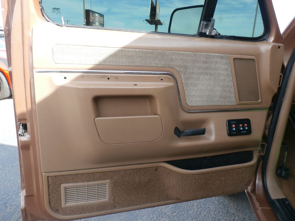 Ford F-350 Crew Cab 2WD 1990