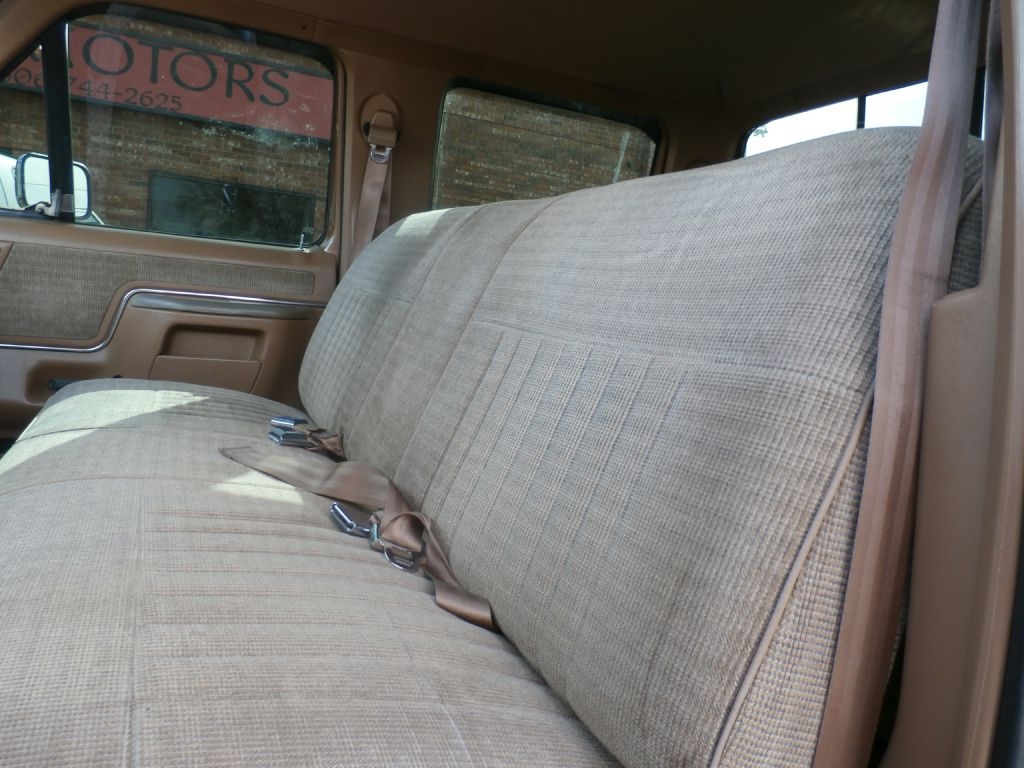 Ford F-350 Crew Cab 2WD 1990