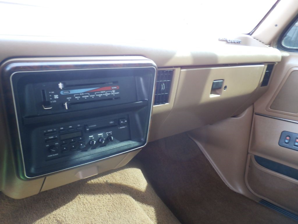 Ford F-350 Crew Cab 2WD 1990