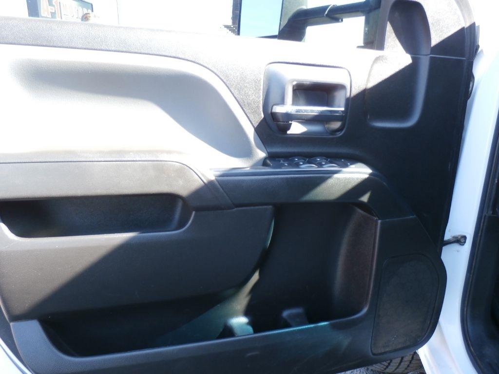 Chevrolet Silverado 3500HD Work Truck Crew Cab 4WD 2017